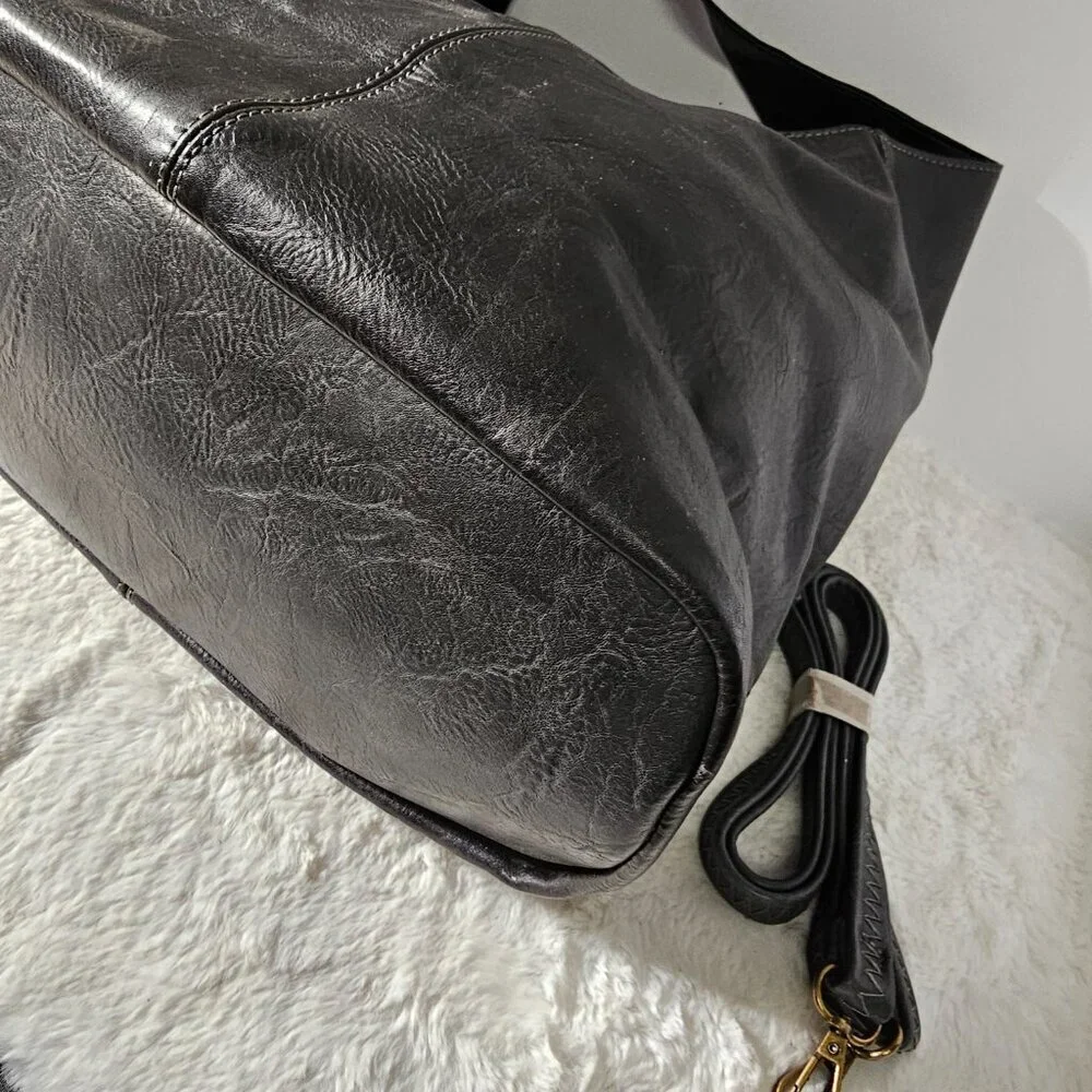 NWOT Black Gray Faux Leather Hobo Bag w/ Makeup Bag Crossbody